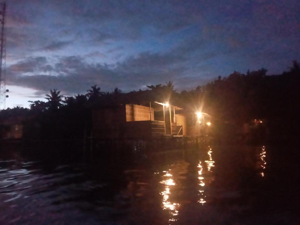 Arborek Diving Homestay R4 Besir Esterno foto