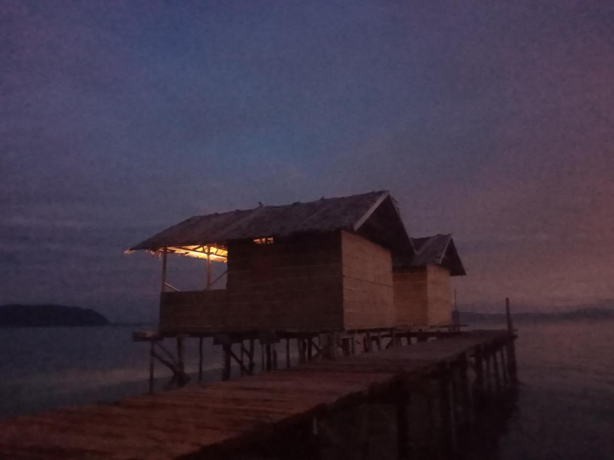 Arborek Diving Homestay R4 Besir Esterno foto