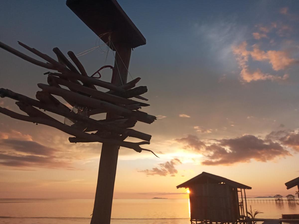 Arborek Diving Homestay R4 Besir Esterno foto