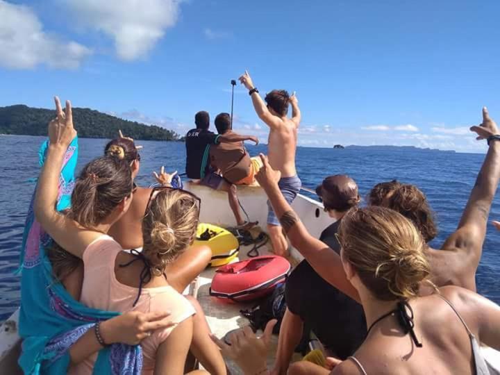 Arborek Diving Homestay R4 Besir Esterno foto