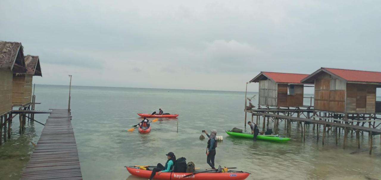 Arborek Diving Homestay R4 Besir Esterno foto