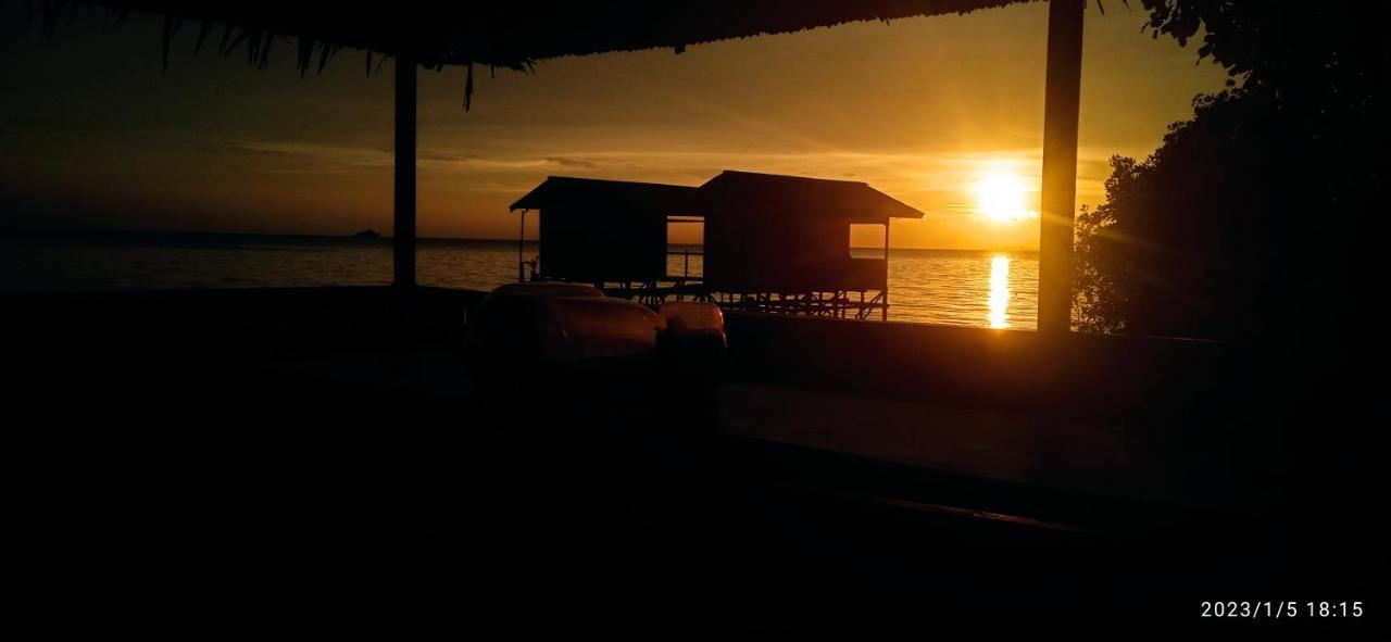 Arborek Diving Homestay R4 Besir Esterno foto