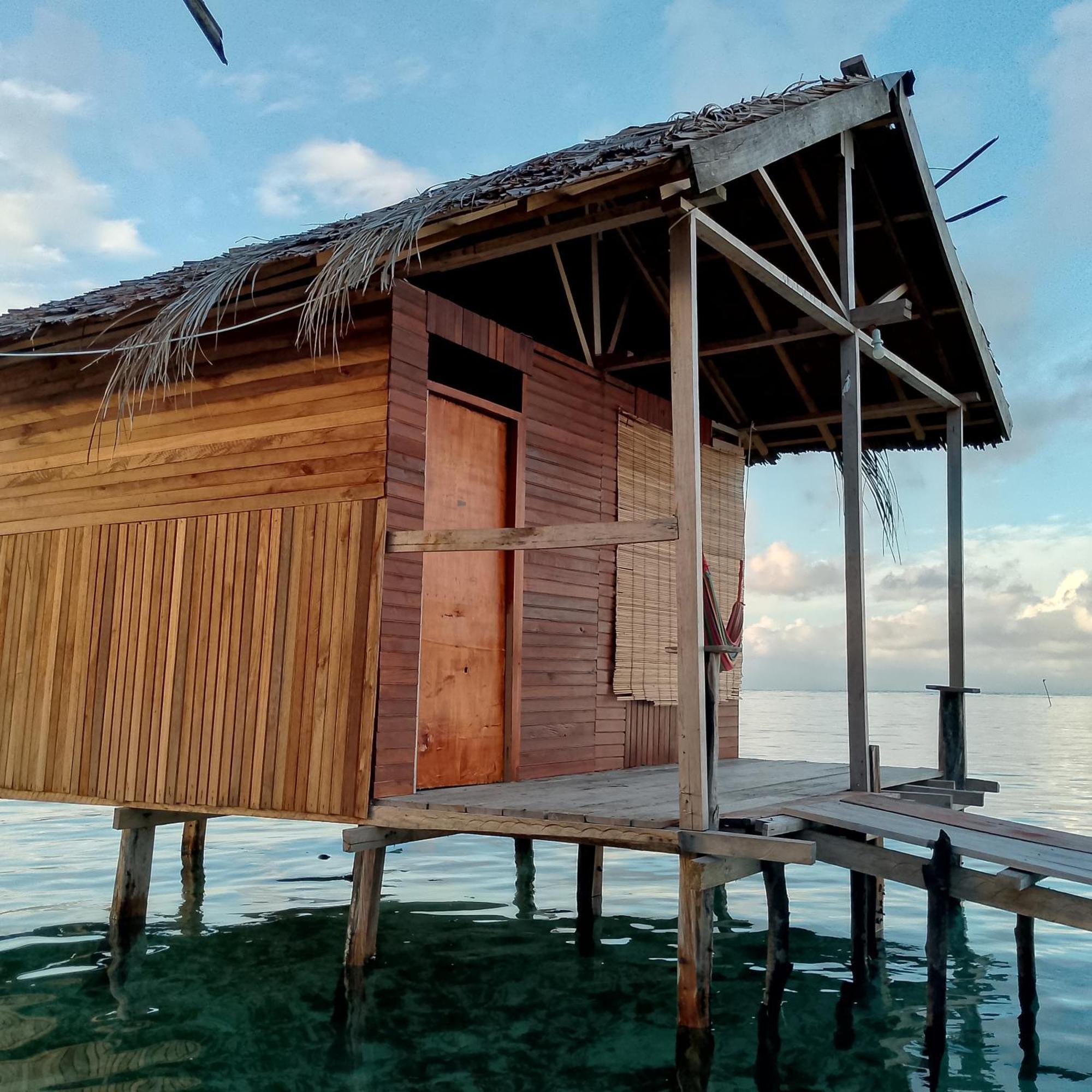 Arborek Diving Homestay R4 Besir Camera foto